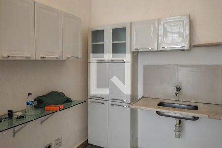 Cozinha de casa para alugar com 1 quarto, 40m² em Ipiranga, Belo Horizonte