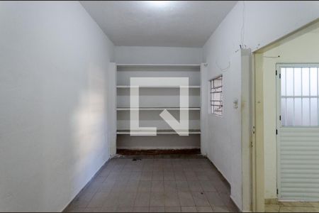 Quarto 1 de casa para alugar com 2 quartos, 80m² em Jardim Santo Elias, São Paulo