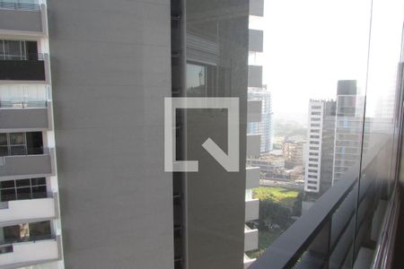 Vista da Sala com varanda estendida de apartamento para alugar com 1 quarto, 31m² em Butantã, São Paulo